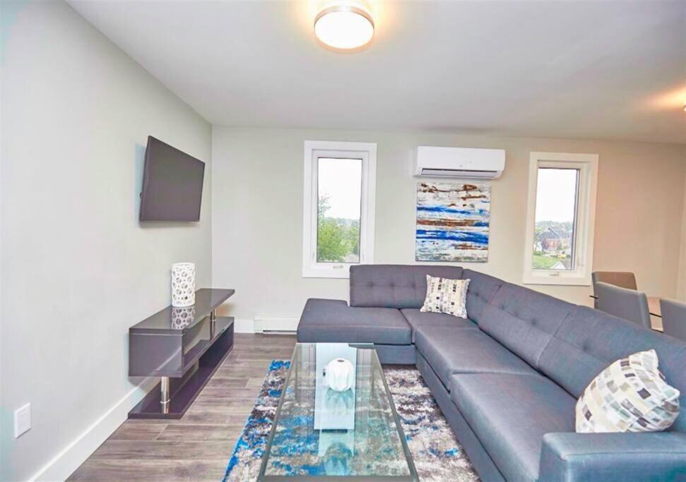 Luxury Boutique 2 Bedroom Condo - 1B Niagara Falls Exteriör bild