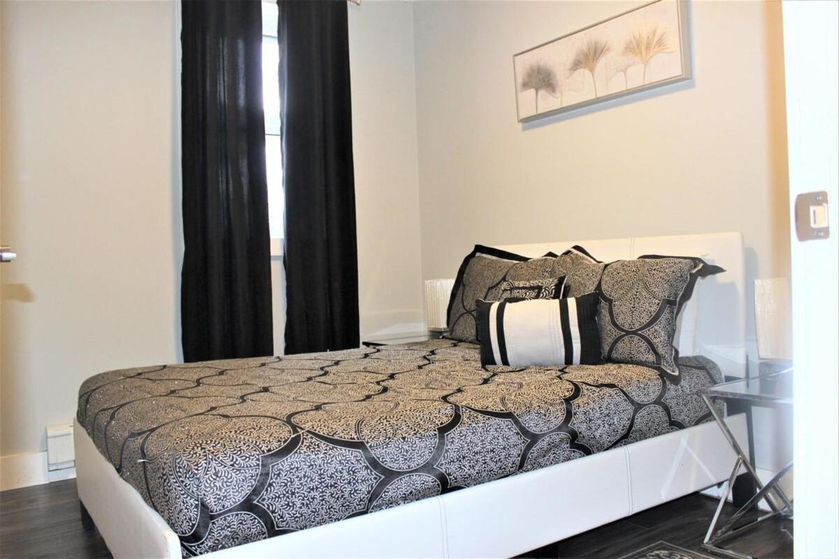 Luxury Boutique 2 Bedroom Condo - 1B Niagara Falls Exteriör bild